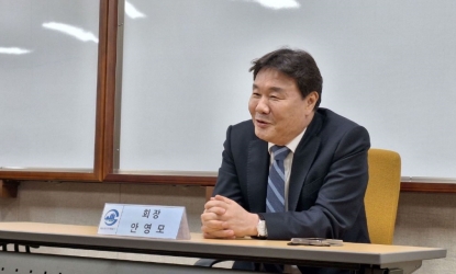 ���������̾ؾ� �ȿ��� ȸ��, �����汹�� �Ǵ� ��ġ �� �Ǵ� �ǹ� ���� ���